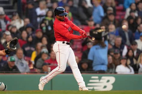 Pablo Reyes helps power Red Sox to 12-3 win over Mariners